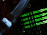 Kingston FURY Beast RGB DIMM Kit 16GB, DDR4-3200, CL16-18-18
