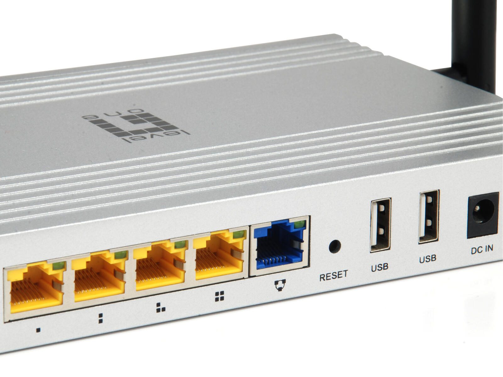 LevelOne WAP-8021 AC1200 Dual Band Wireless Access Point