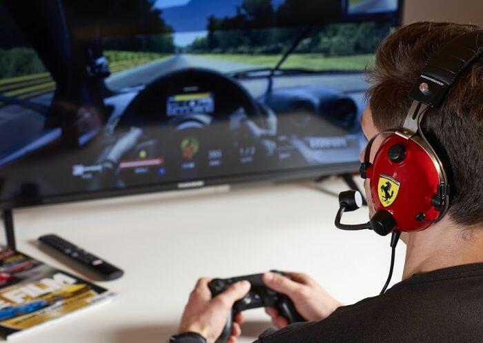 Thrustmaster T.Racing Scuderia Headset Ferrari Edition - für PS4, XBOX, PC, Android