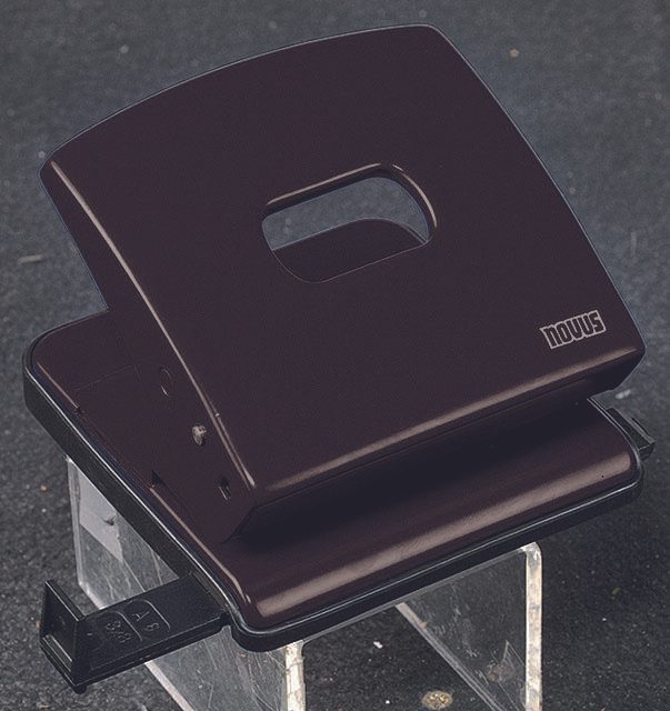 novus Locher C225 blau