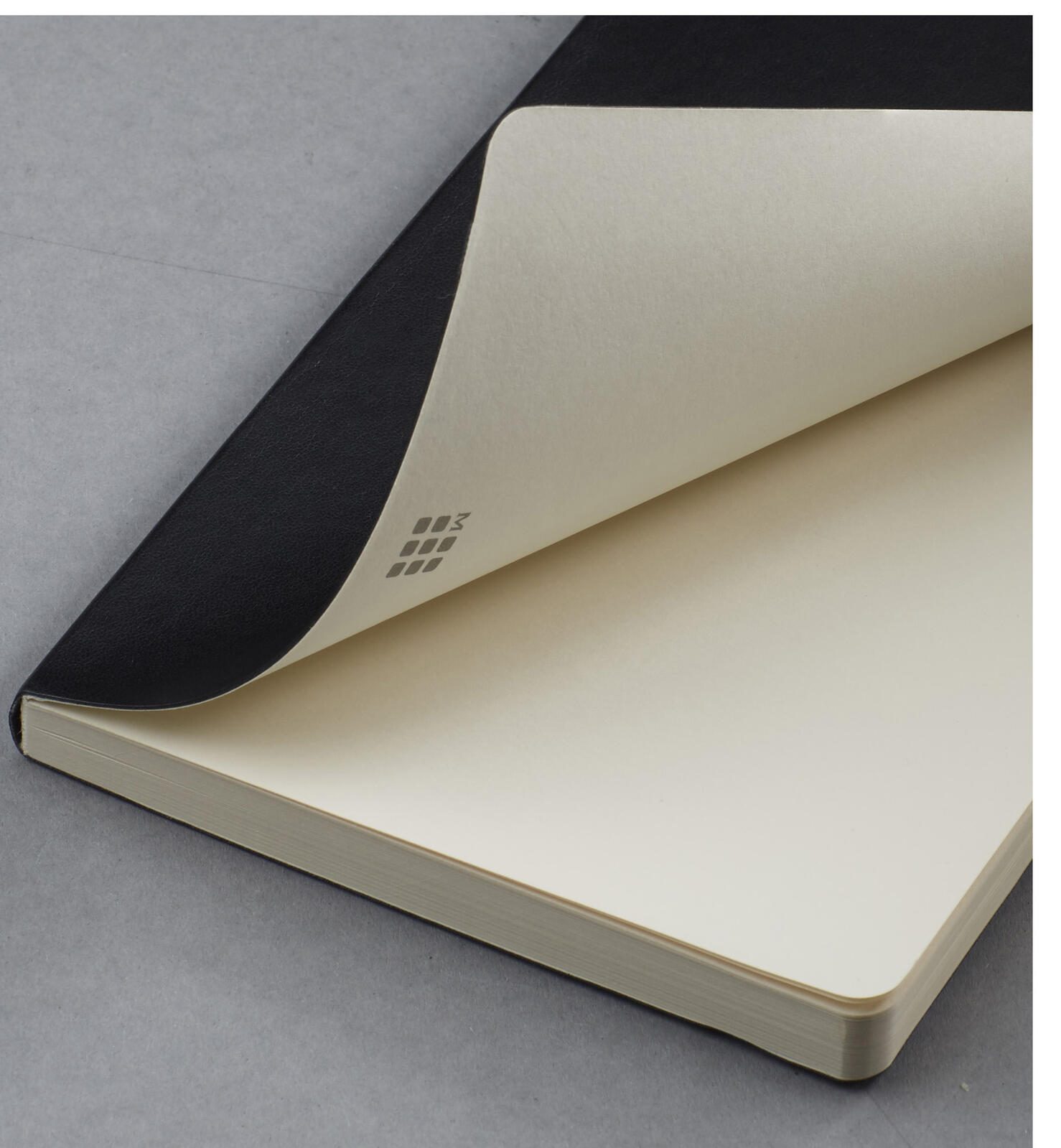 MOLESKINE Classic Collection flexibler Einband Notizbuch ca. DIN A5 kariert, 192 Seiten