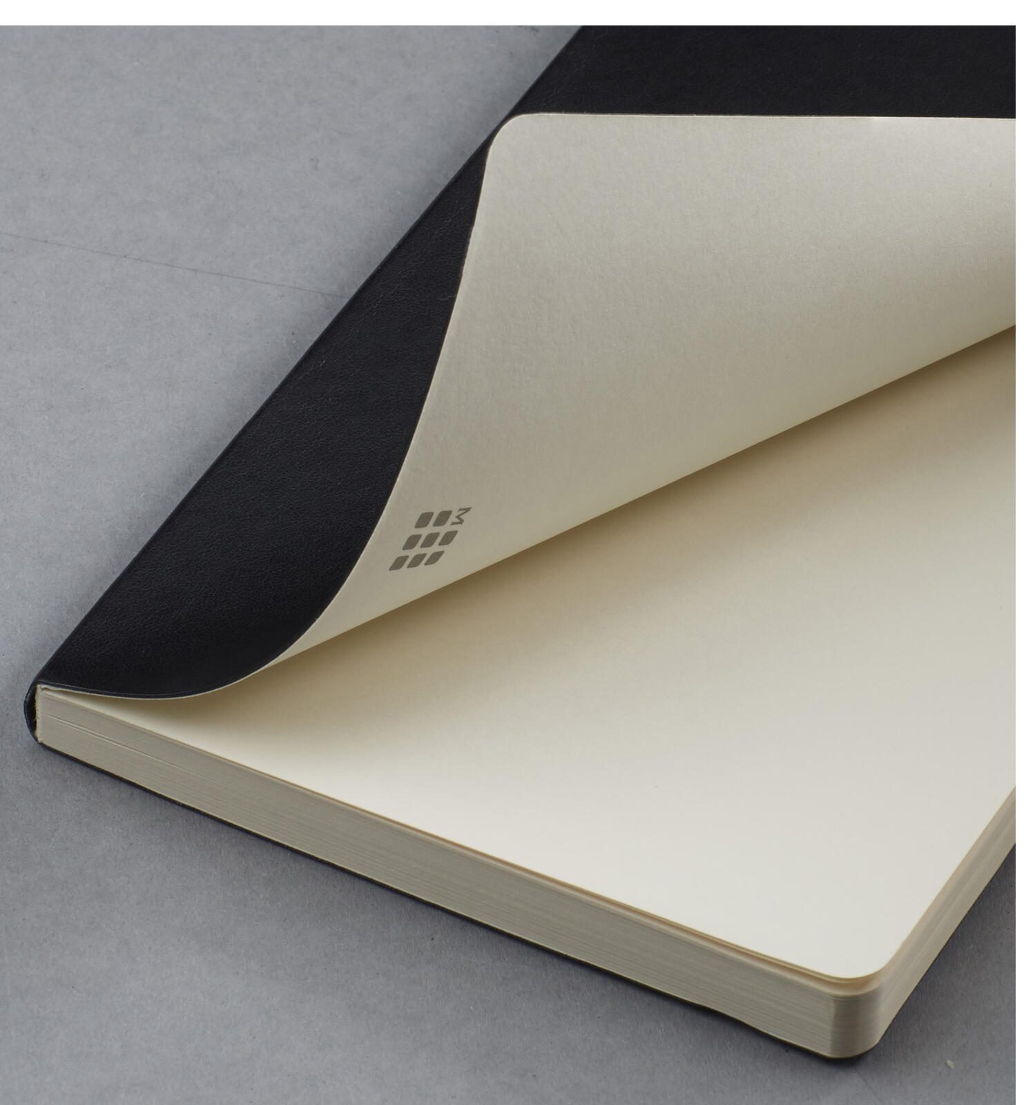 MOLESKINE Classic Collection flexibler Einband Notizbuch ca. DIN A5 kariert, 192 Seiten