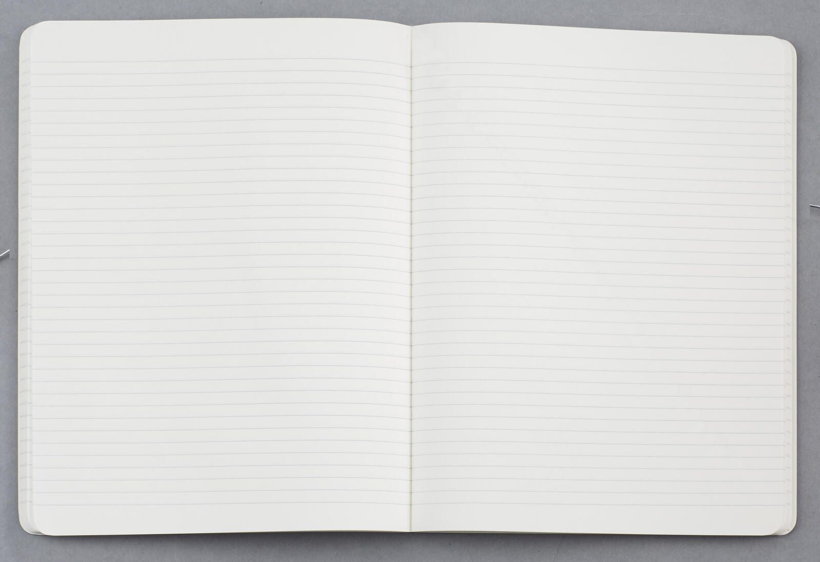 MOLESKINE Classic Collection flexibler Einband Notizbuch ca. DIN A4 liniert, 192 Seiten