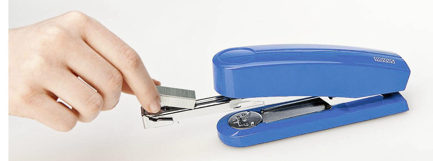 novus Heftgerät B4 ColorID easy blue