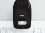 PLUS JAPAN Klammerloses Heftgerät schwarz