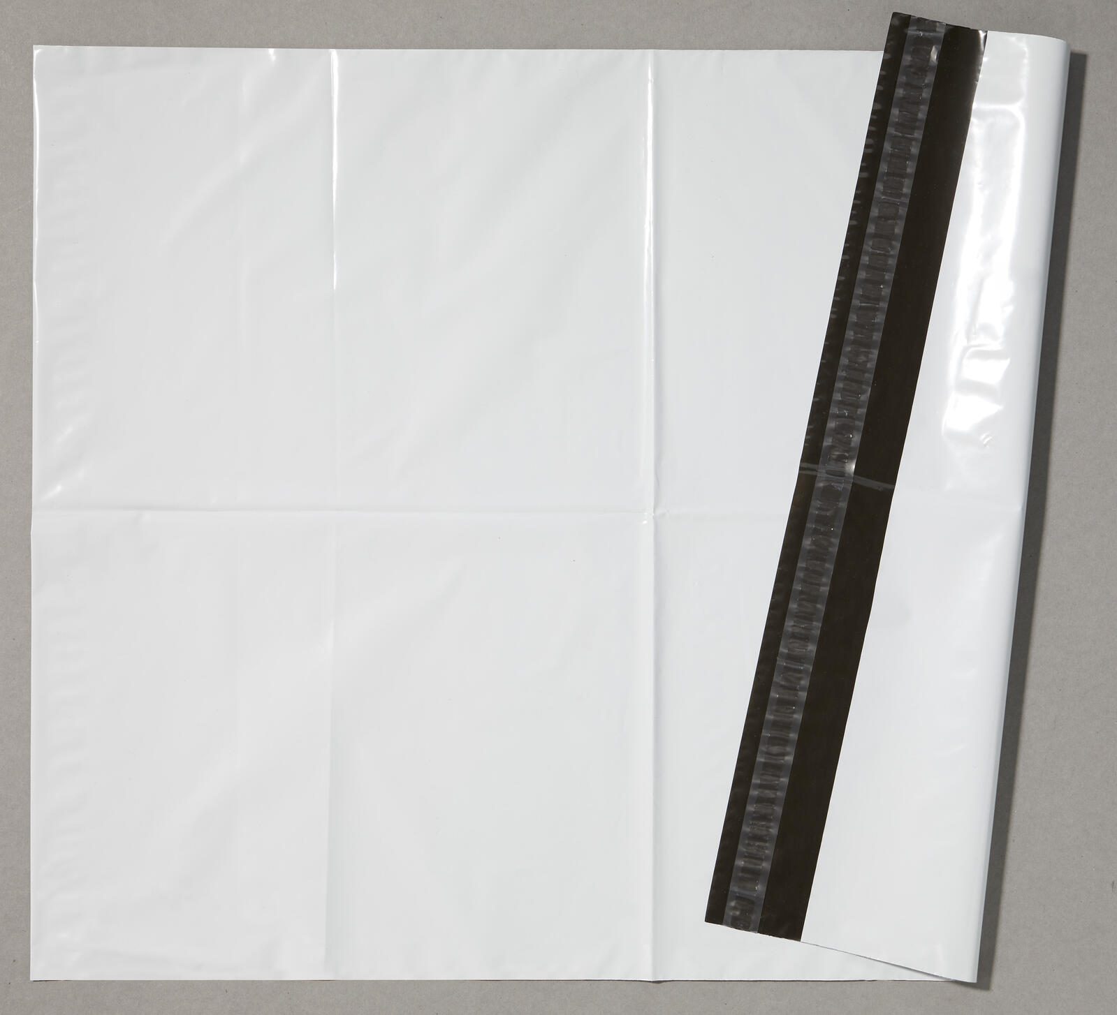 docuCARE® classic light Folienversandtaschen DIN C2 weiß