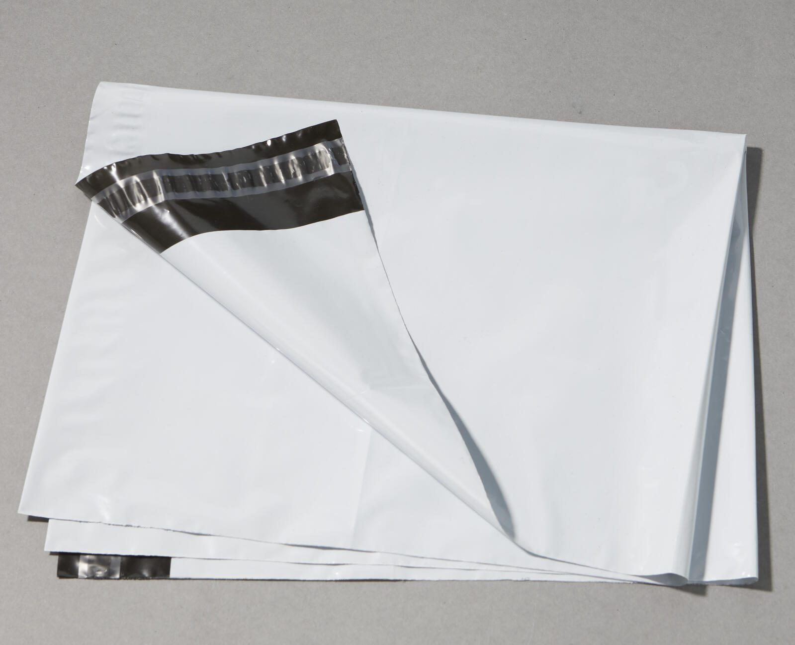 docuCARE® classic light Folienversandtaschen DIN C2 weiß