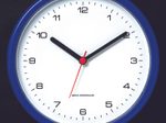 PEWETA Funkwanduhr Design Ø 25 cm blau