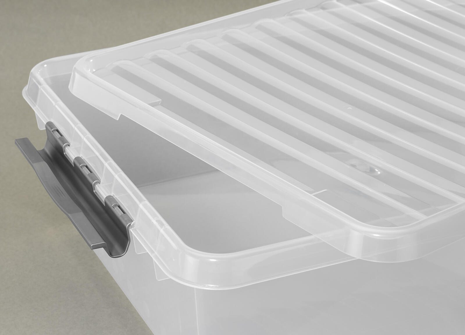 sunware® Aufbewahrungsbox 60,0 l - 50,0 x 80,0 x 20,0 cm transparent, metall
