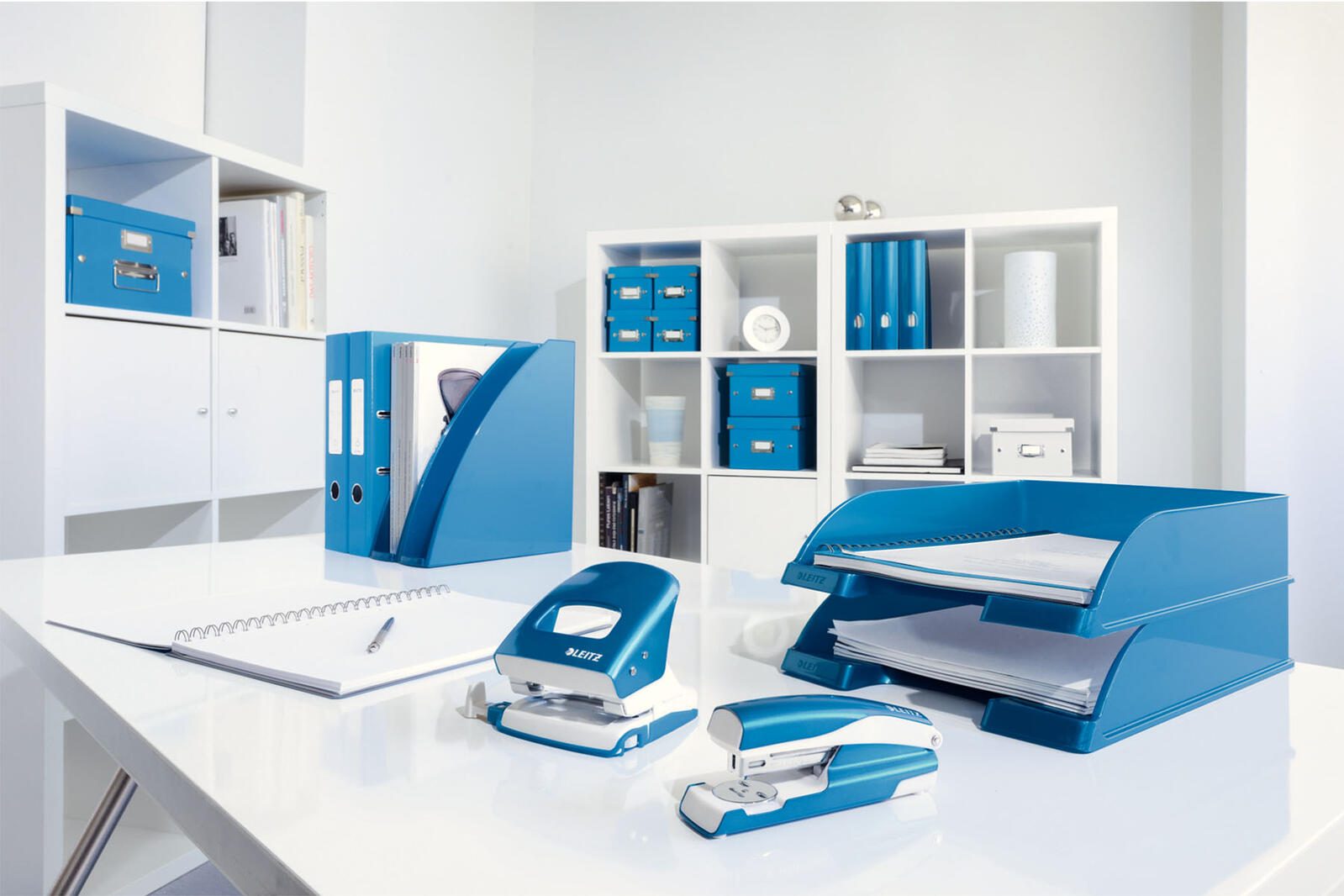 LEITZ Ringbuch 2-Ringe DIN A4 4 cm blau