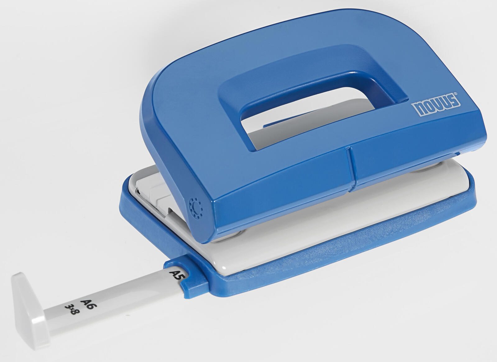 novus Locher und Heftgeräte Set blau