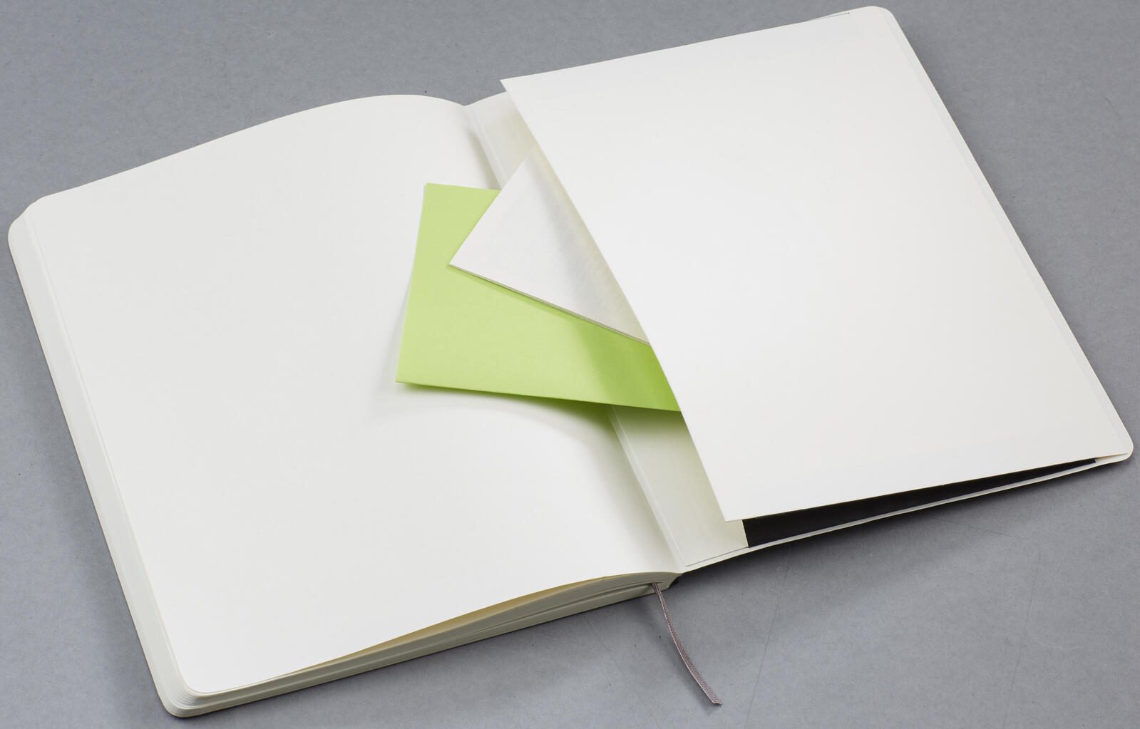 MOLESKINE Notizbuch ca. DIN A4 kariert, 192 Seiten