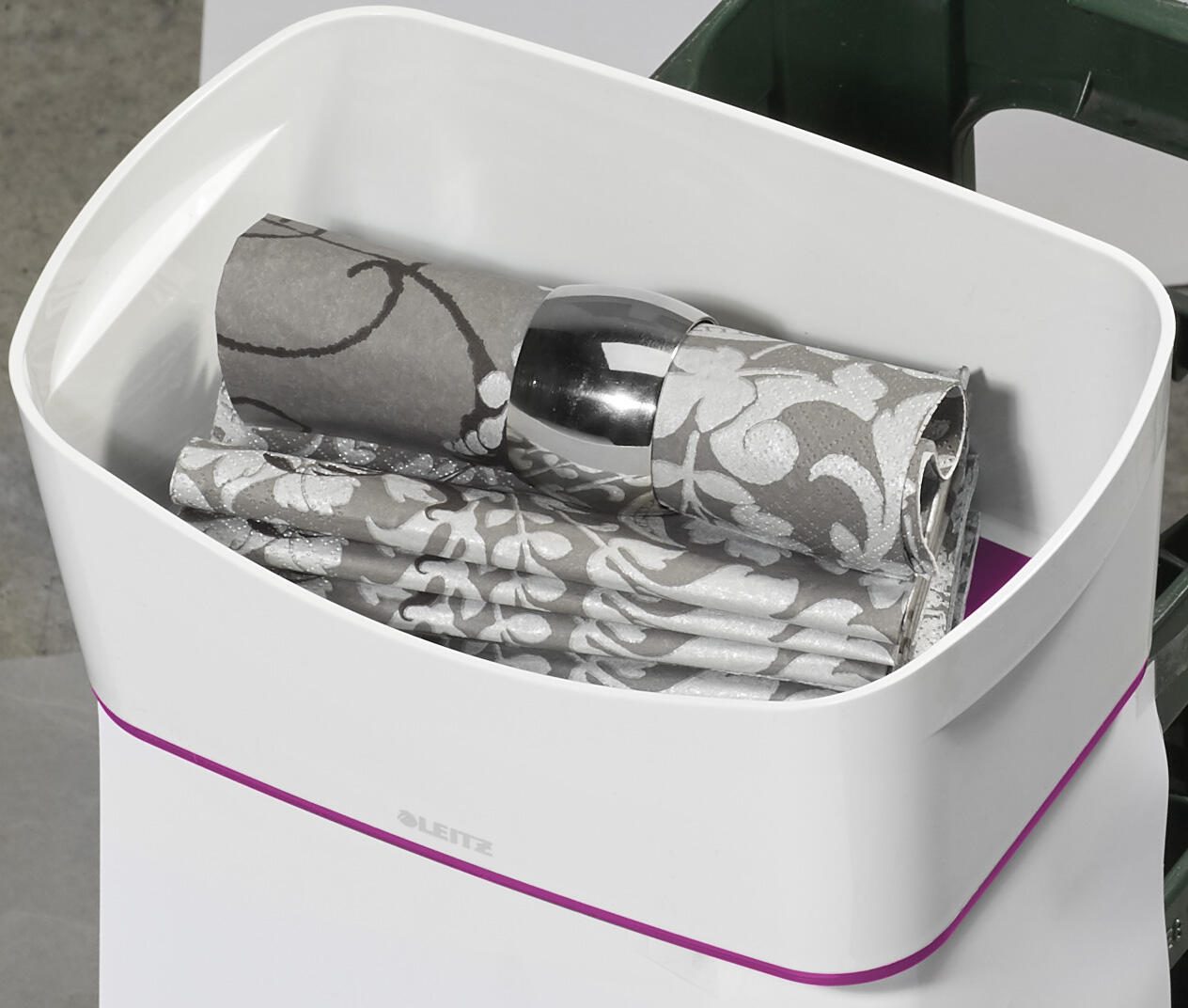 LEITZ Aufbewahrungsbox 3,0 l - 24,6 x 16,0 x 9,8 cm perlweiß/pink