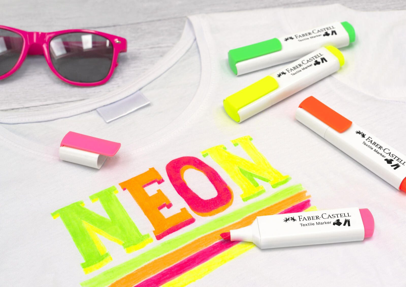 FABER-CASTELL Textilmarker 1.0 - 5.0 mm Mehrfarbig