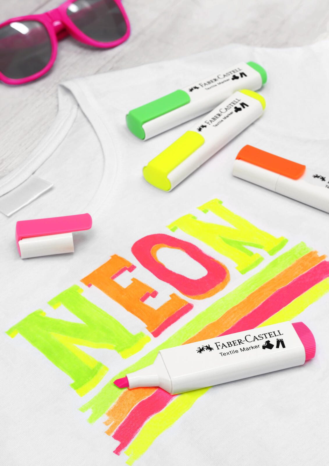 FABER-CASTELL Textilmarker 1.0 - 5.0 mm Mehrfarbig