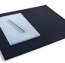schwarz