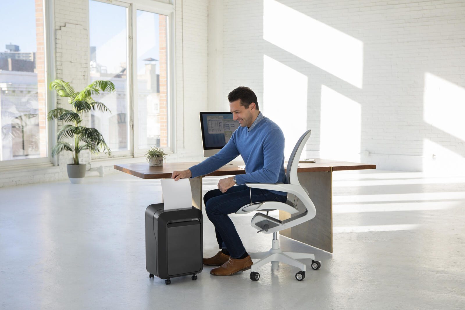 Fellowes Powershred LX 211 Aktenvernichter mit Partikelschnitt