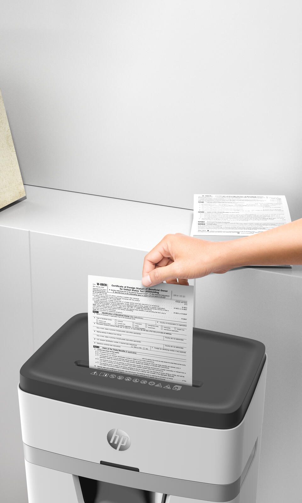 HP OneShred 18CC Aktenvernichter mit Partikelschnitt