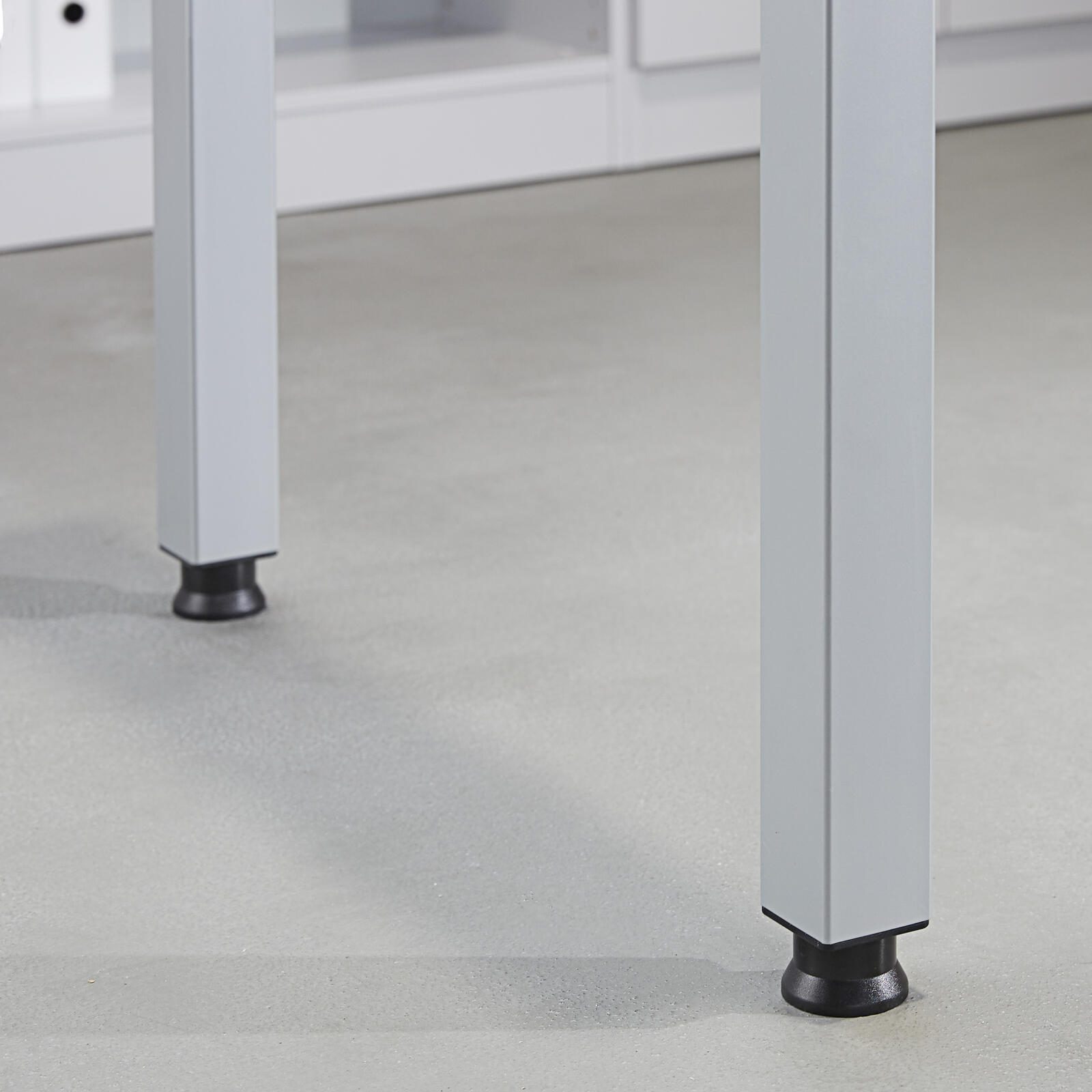 HAMMERBACHER höhenverstellbarer Schreibtisch VJS08/N/S nussbaum