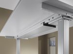 HAMMERBACHER elektrisch höhenverstellbarer Schreibtisch VXMST16/6/S buche