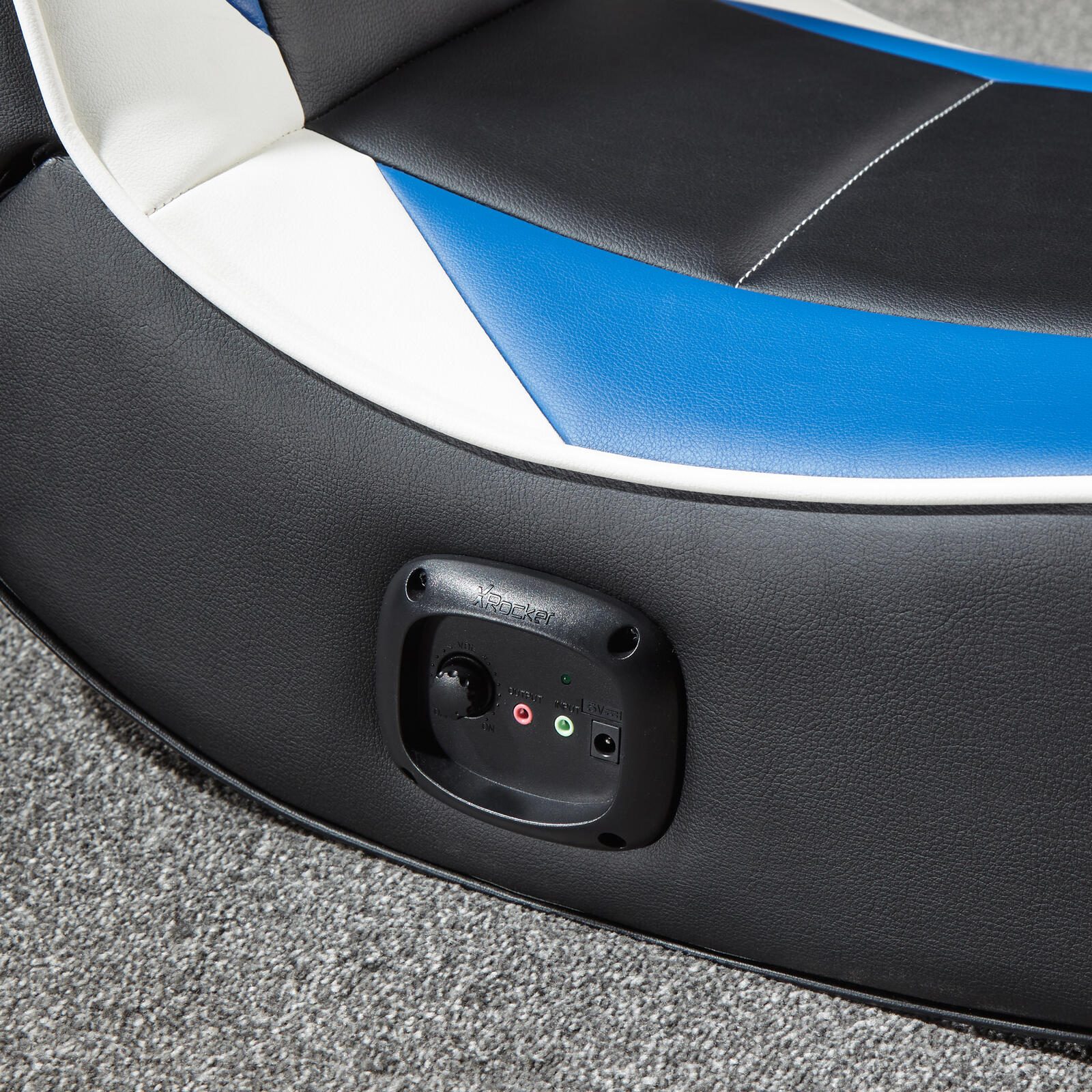 X Rocker Sony Playstation® Geist 2.0 Floor Rocker Gaming-Bodensessel mit 2.0 Audiosystem für Kinder & Jugendliche - schwarz/blau