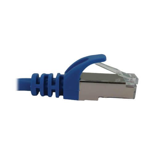 Eaton Tripp Lite Series Cat6a 10G Snagless Shielded Slim STP Ethernet Kabel (RJ45 Stecker/Stecker), PoE, Blue, 25 ft. (7.6 m)