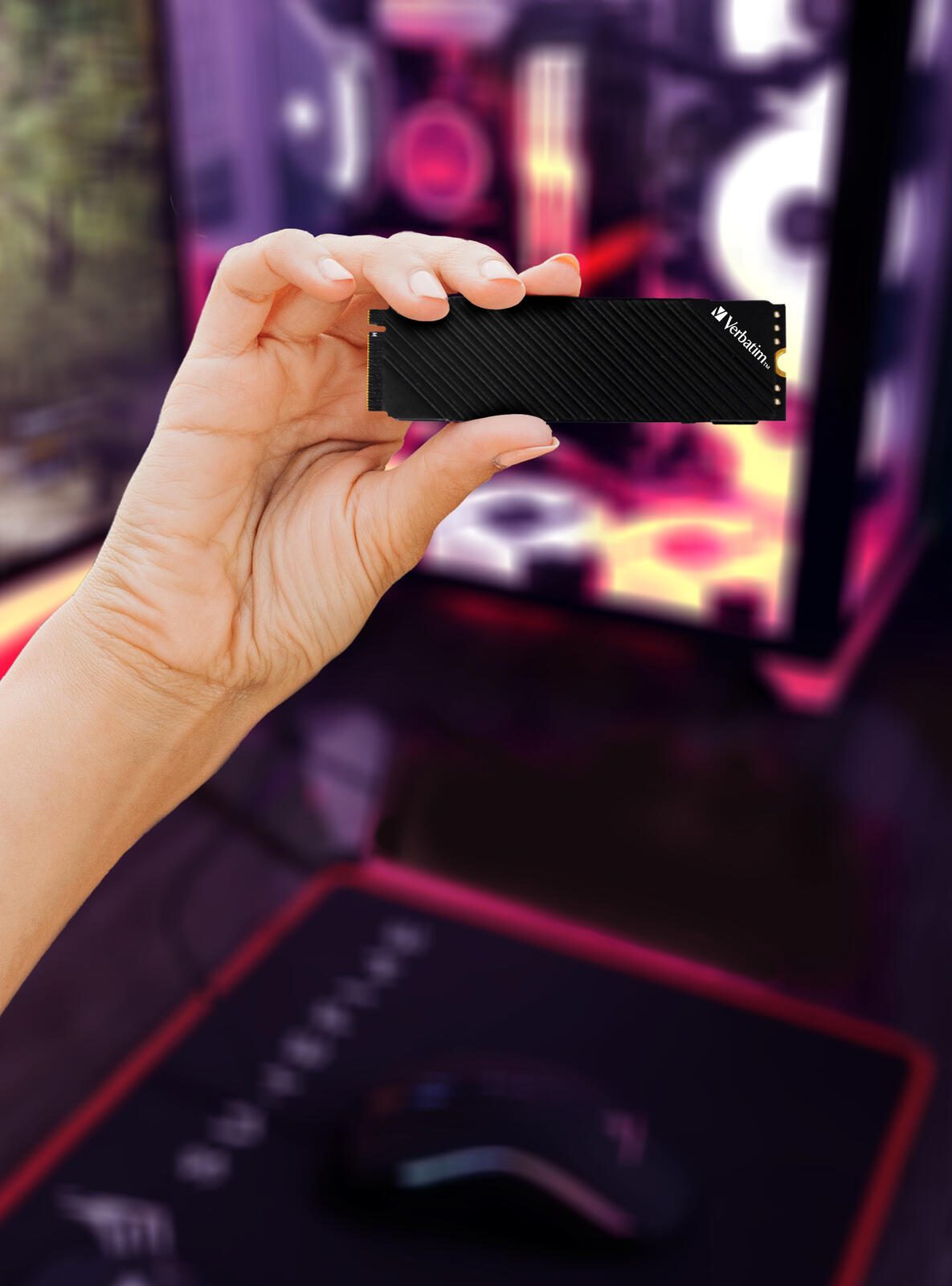 Verbatim Vi7000G NVMe M.2 SSD - 1 TB, integrierter Kühlkörper