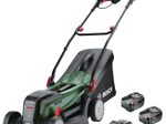 BOSCH Home & Garden UniversalRotak 2x18V-37-550 Akku-Rasenmäher 18,0 V für bis zu 550 m², mit 2 Akkus