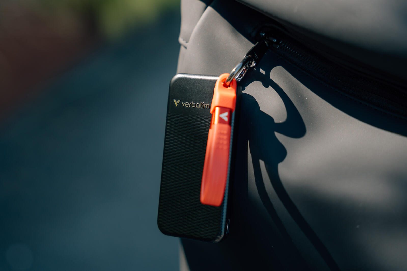 Verbatim Pocket SSD - 2 TB, Schwarz, Rot