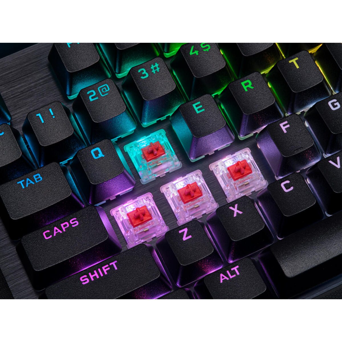 Corsair K70 RGB PRO Gaming-Tastatur - CHERRY MX Red, DE-Layout