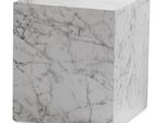 WOHNLING WL6.855 Couchtisch MONOBLOC Weiß (Marmor) 40 cm x 40 cm x 45 cm
