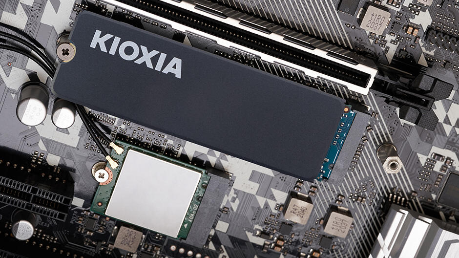 KIOXIA EXCERIA Heatsink PCle 4.0 NVMe Series 4 TB