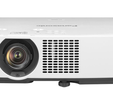 Panasonic PT-VMZ82EJ LCD Laser Beamer 8000 Lumen