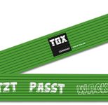 TOX Meterstab "SITZT PASST WACKELT" Holz