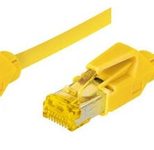 Tecline Patchkabel Cat. 6A (ISO/IEC), S/FTP, halogenfrei, mit Rastnasenschutz, gelb, 0,3 m
