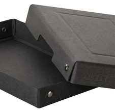 schwarz