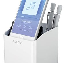 Perlweiß, Schwarz